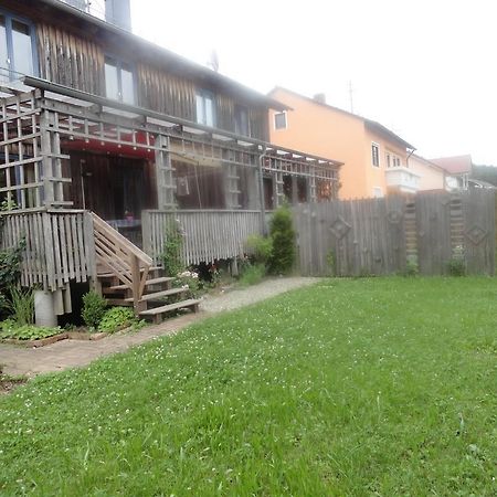 Holzhaus Mit Gruener Aussicht Zum Erholen Villa Burgheim Luaran gambar